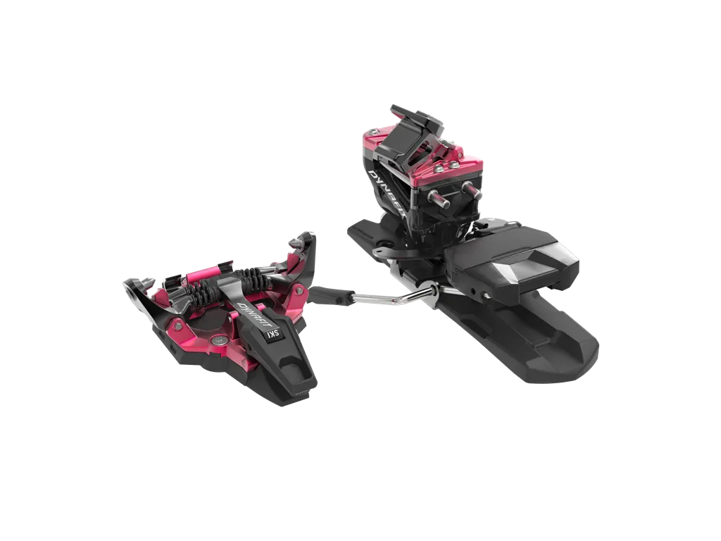 Nahaufnahme der Dynafit Radical Skitourenbindung in Schwarz und Flamingo-Pink.