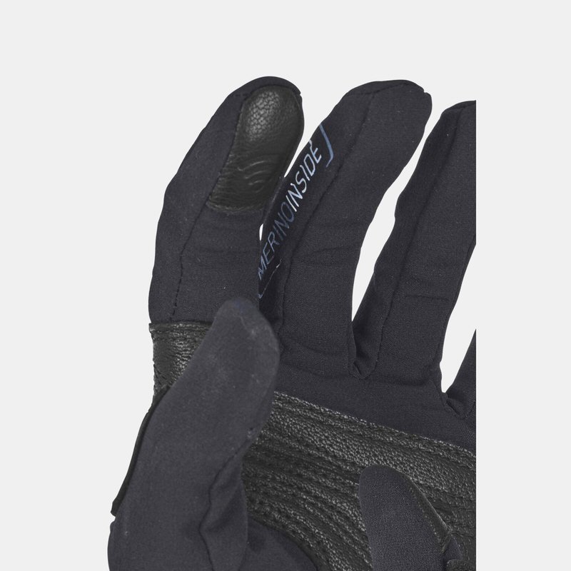 Nahaufnahme eines schwarzen Ortovox 185 Rock n Wool Glove Liner Women. Die Fingerpartie zeigt Textur und das "Merino Inside"-Label.