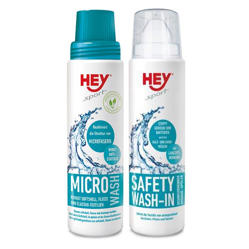 Zwei Flaschen Micro Wash und Safety Wash-In für Funktionswäsche. Microfaser- und Fleece-Textilien werden porentief gereinigt.