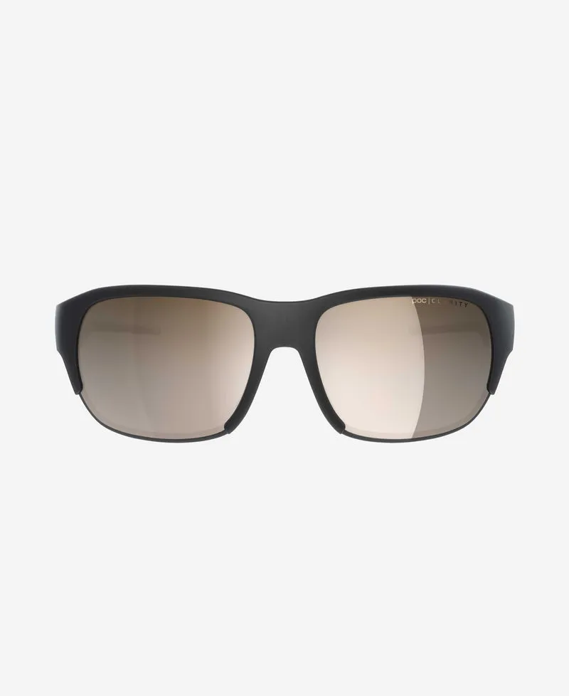 Vue de face des lunettes POC Define Uranium Black avec des verres Clarity à miroirs bruns.