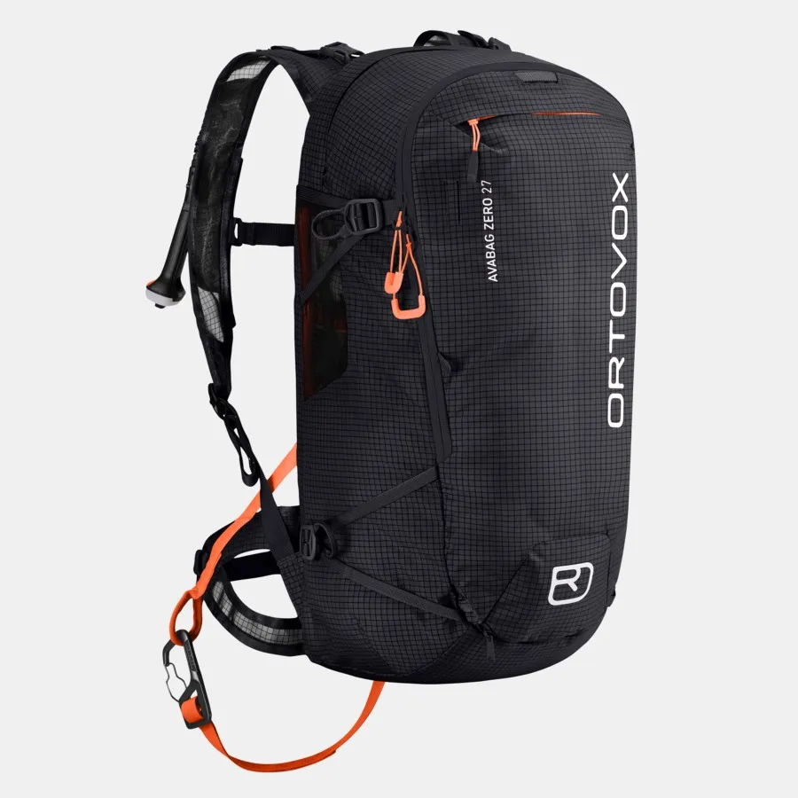 Schwarzer Ortovox Avabag Litric Zero 27 Lawinenrucksack mit orangen Akzenten seitlich dargestellt.