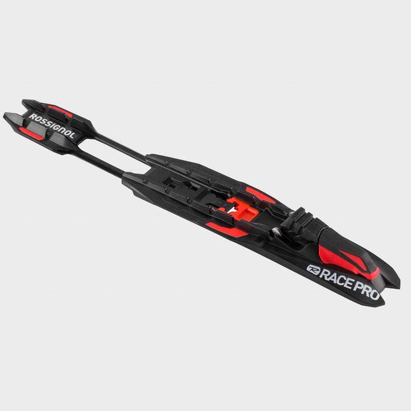 Schwarze Rossignol Nordic Race Pro Skate Bindung mit roten Akzenten.