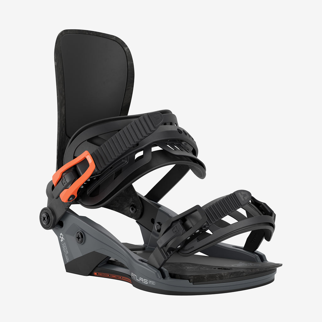 Snowboardbindung, überwiegend in Schwarz- und Grautönen mit orangefarbenen Akzenten, auf einem weißen Hintergrund.