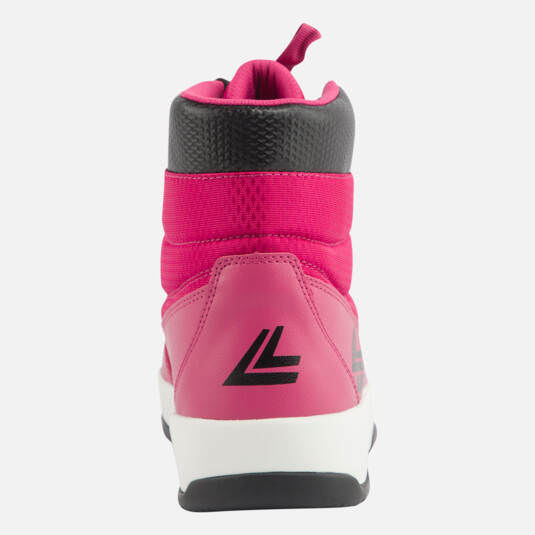 Rosa Podium Schuh Rückansicht: Pinker Podium Shoe mit schwarzem Logo, weißer Sohle und schwarzem Schaft.