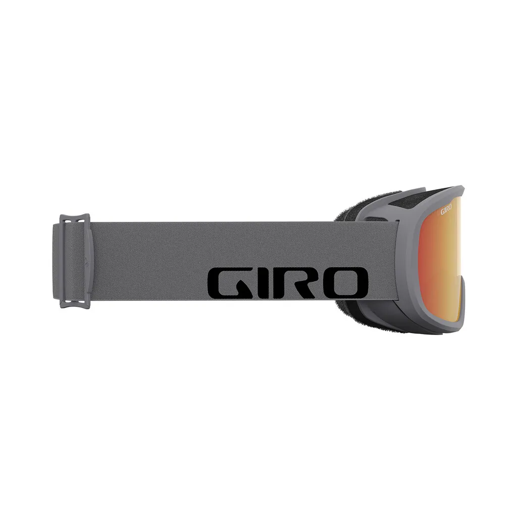 Occhiali da sci Giro grigio con lente arancione e logo sul cinturino grigio, vista laterale.