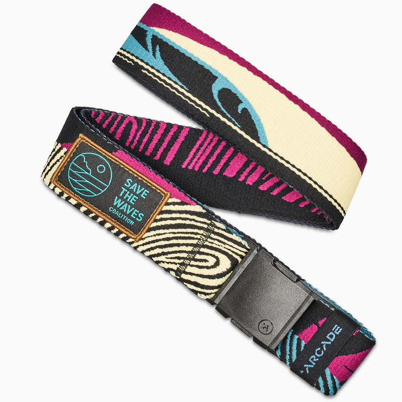 Arcade Ceinture Save the Waves Une ceinture Arcade Save the Waves avec des motifs, un matériau stretch et une boucle robuste.