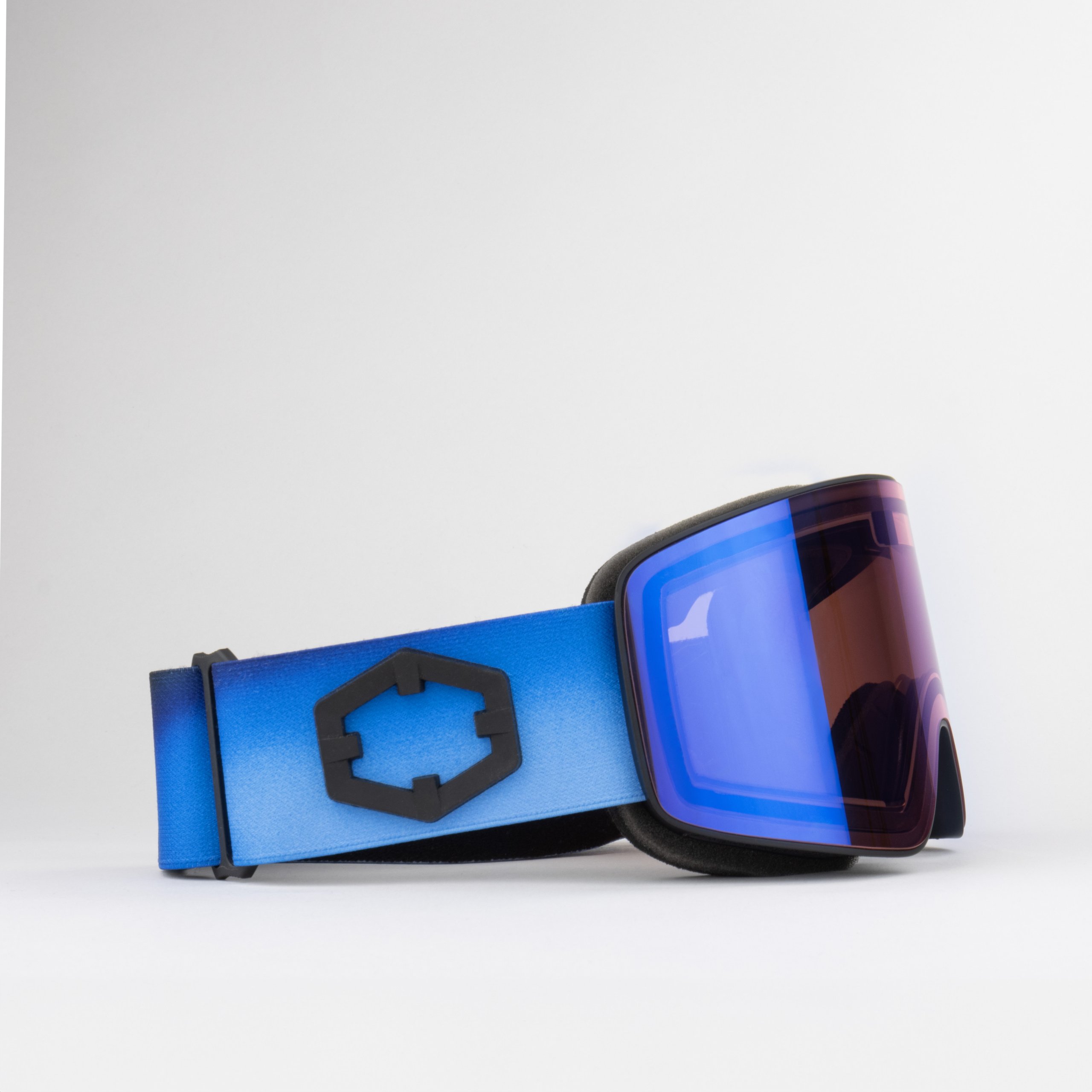 Skibrille Outof Electra 2 Skibrille Outof Electra 2 Blur Irid Blue von der Seite, blaues Band, verspiegelte Linse.