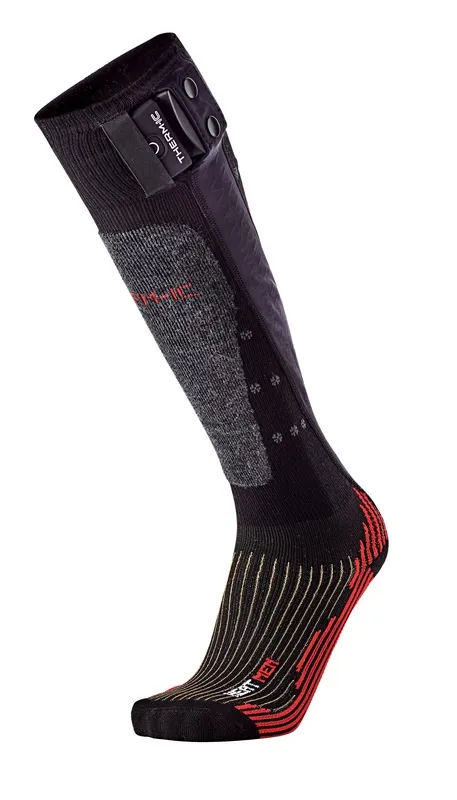 Nahaufnahme einer Therm-ic Powersock Heat Men V2 Skisocke mit Heizmodul am Schaft. Schwarz, Grau und rote Details.