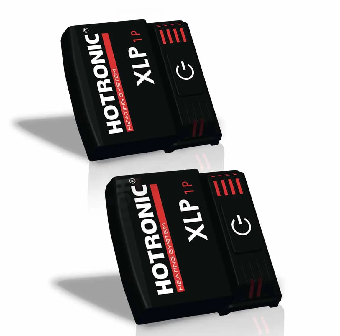 Zwei schwarze Hotronic XLP 1P Battery Packs mit roter Schrift liegen auf weißem Untergrund.