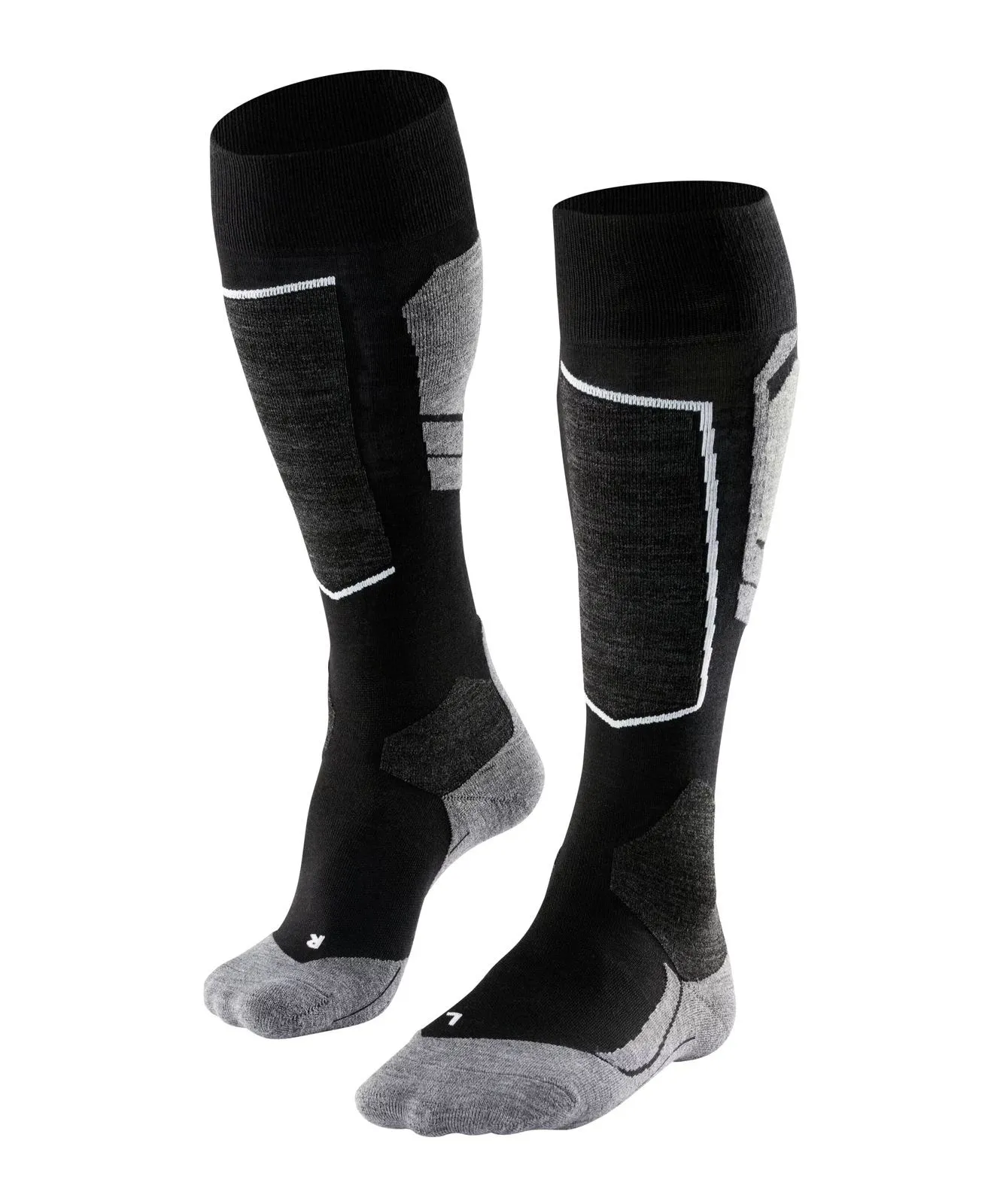 Calzini sportivi neri al ginocchio con zone di rinforzo grigie su tibia e polpaccio come imbottitura. Anche le zone del tallone e delle dita sono grigie, vestibilità anatomica, con "R" e "L" per destra/sinistra sulle dita.