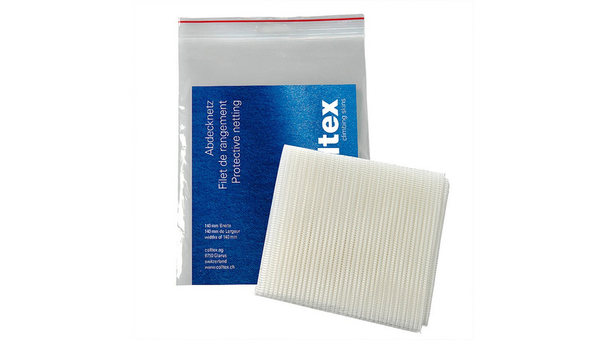 Ski skin cover netセット Ski skin cover net in plastic sleeve with paper insert and a separate white net next to it.