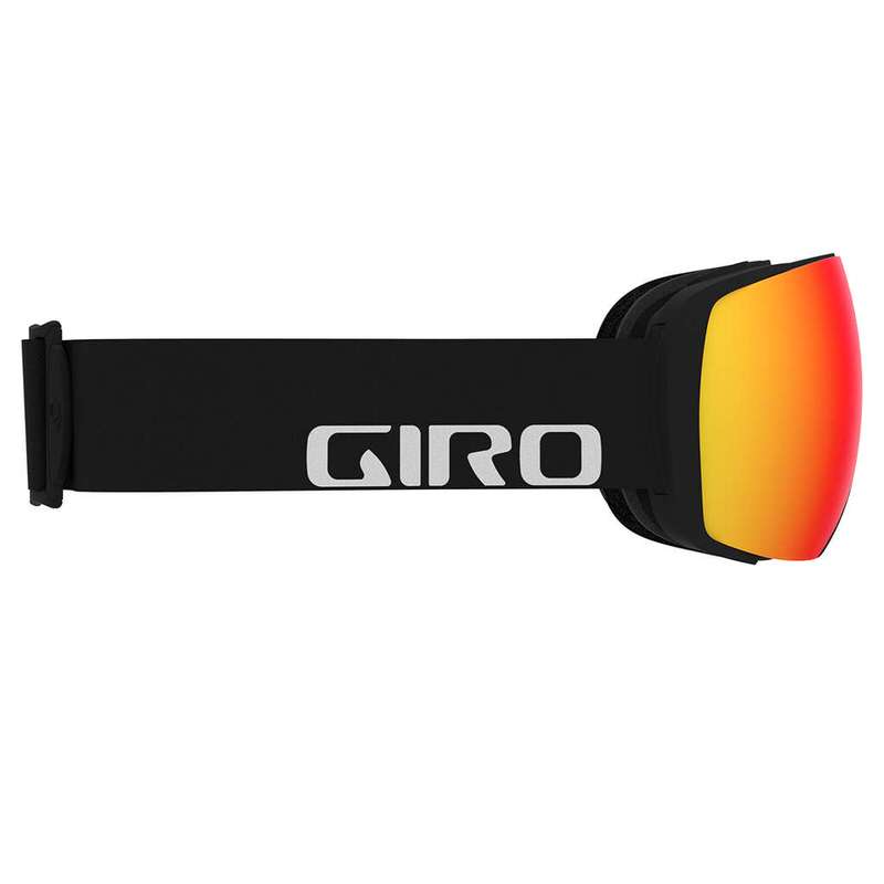 Giro Contour Vivid Goggle Schwarze Giro Contour Vivid Goggle mit orange-gelber Scheibe, Frontansicht und Giro Schriftzug auf dem Band.