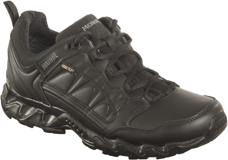 Black Meindl Black Python GTX shoe with Gore-Tex membrane and coarse sole, side view.