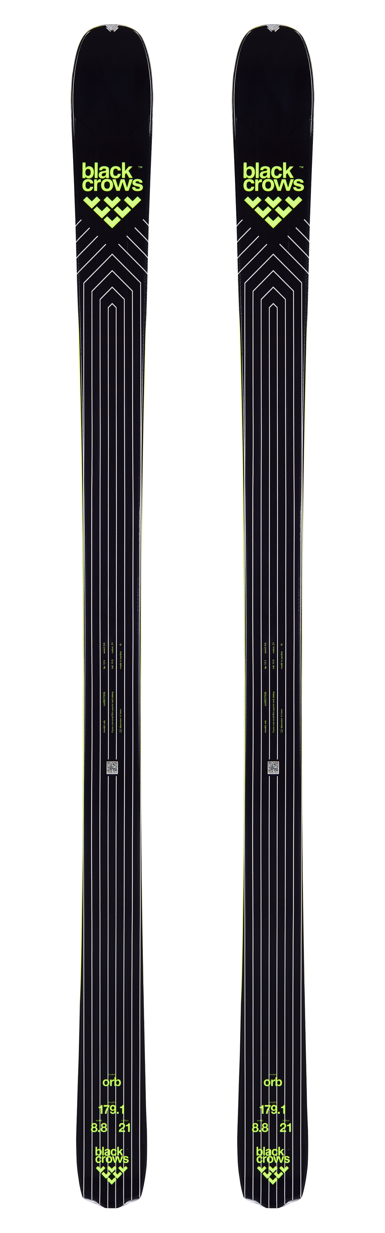 Deux skis Black Crows Orb, design noir avec logo vert clair et lignes parallèles blanches.