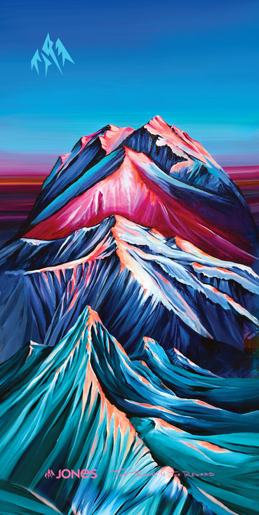 Abstraktes, buntes Gemälde von Bergen mit dem Jones Logo im Himmel. Das Alpenglow Design des Neck Warmer.