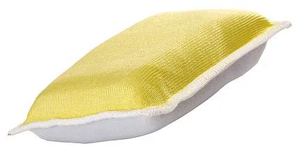 Tampon de polissage jaune et blanc, allongé, avec surface textile et bord contrasté.