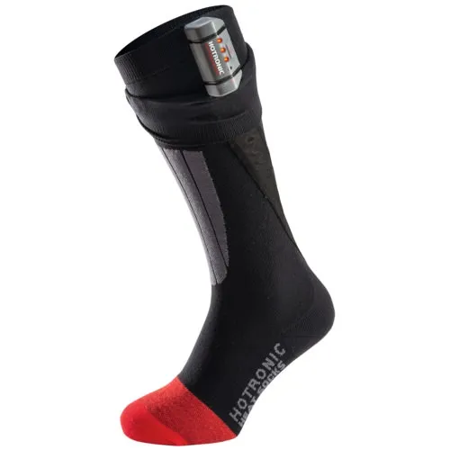 Eine schwarze BD Heat Socks Classic XLP PFI 50 mit roter Zehenpartie und angebrachtem Hotronic Akku.