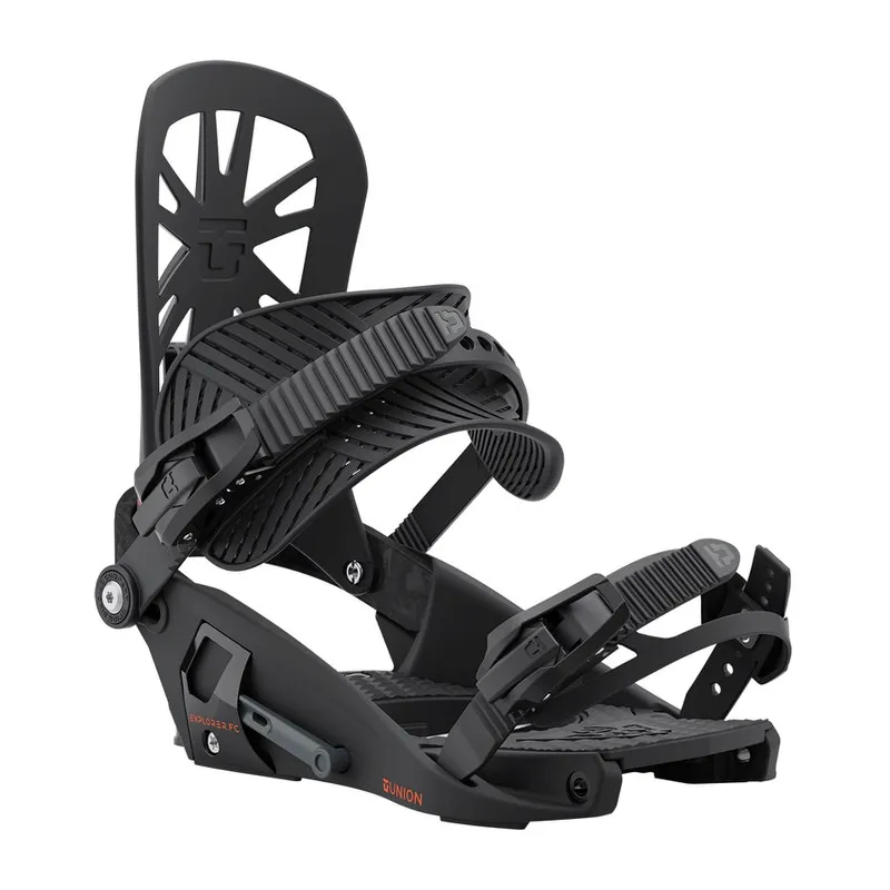 A Union Explorer FC splitboard binding in matt black can be seen in detail.