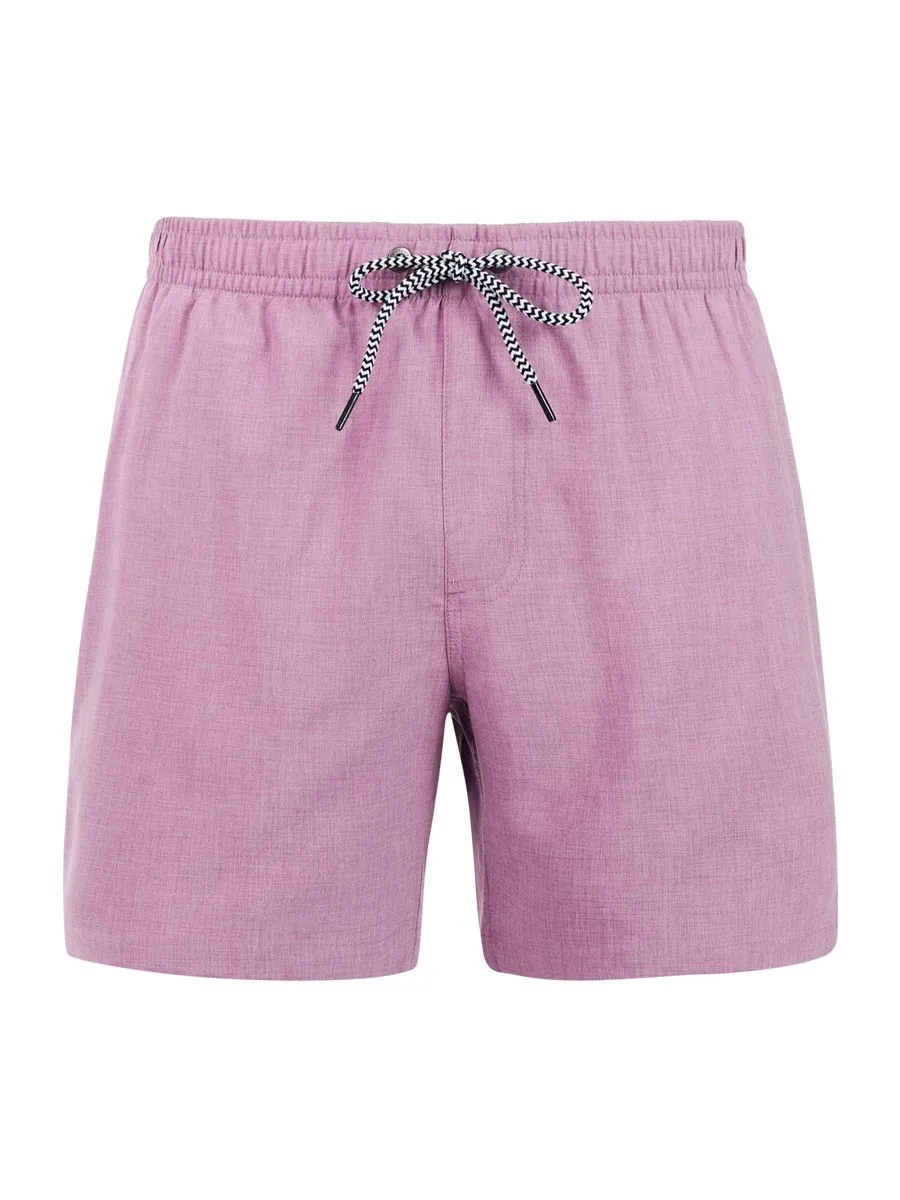 Pflaumenfarbene Badeshorts mit elastischem Bund und Kordelzug in Schwarz-Weiß.