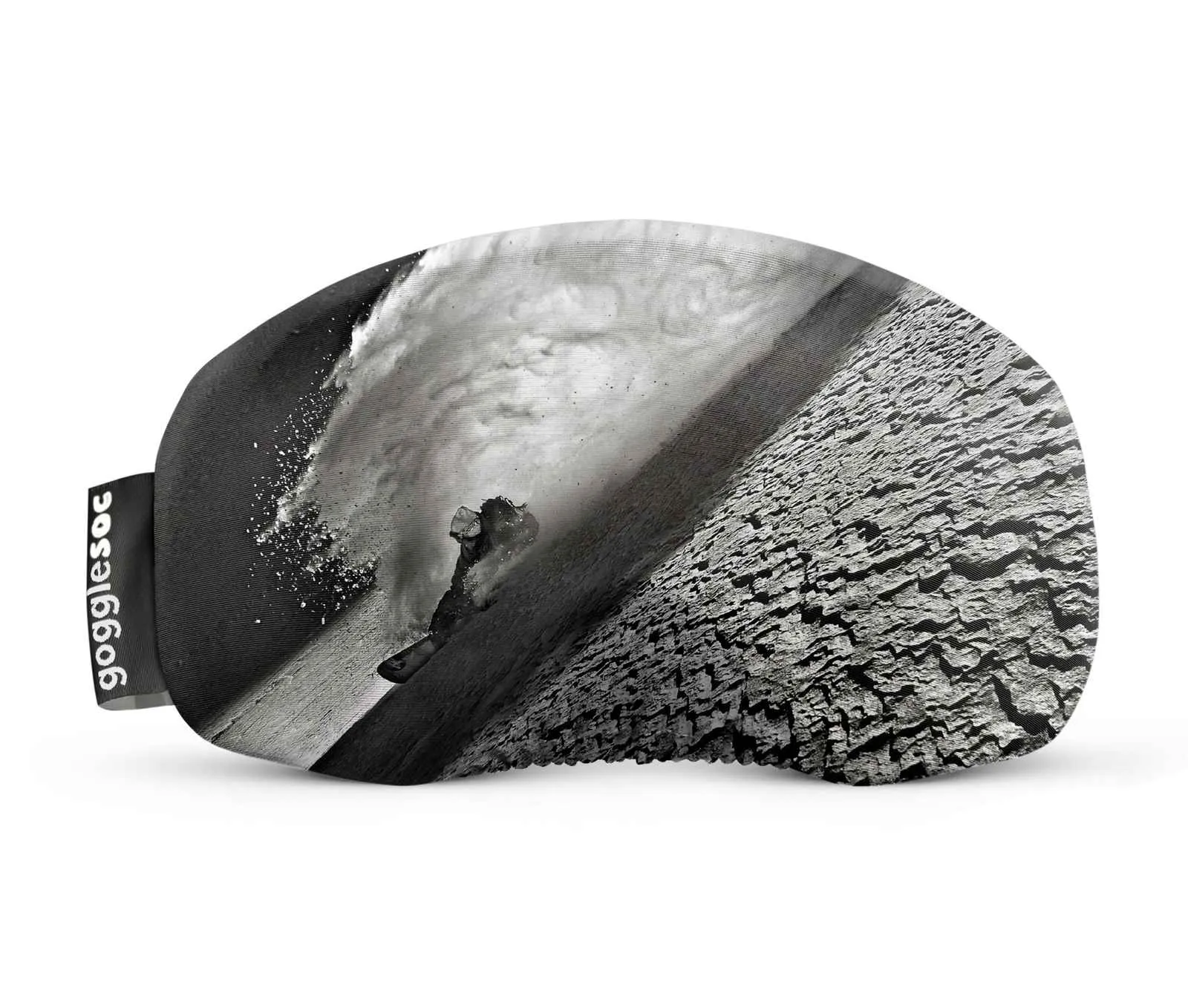 Schwarz-weiße "Moon Dust Soc" Schutzbrille zeigt Skifahrer in steilem Gelände mit aufgewirbeltem Schnee.