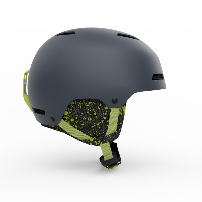 Un casque de ski gris foncé avec des accents néon sur un fond blanc.